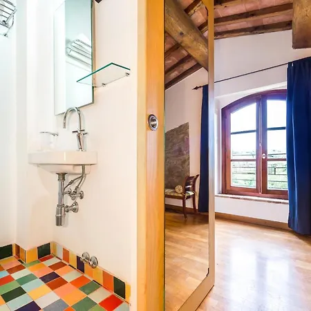 La Leopoldina Holiday